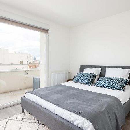 Appartement De Standing Avec Grande Terrasse Вильорбан Екстериор снимка