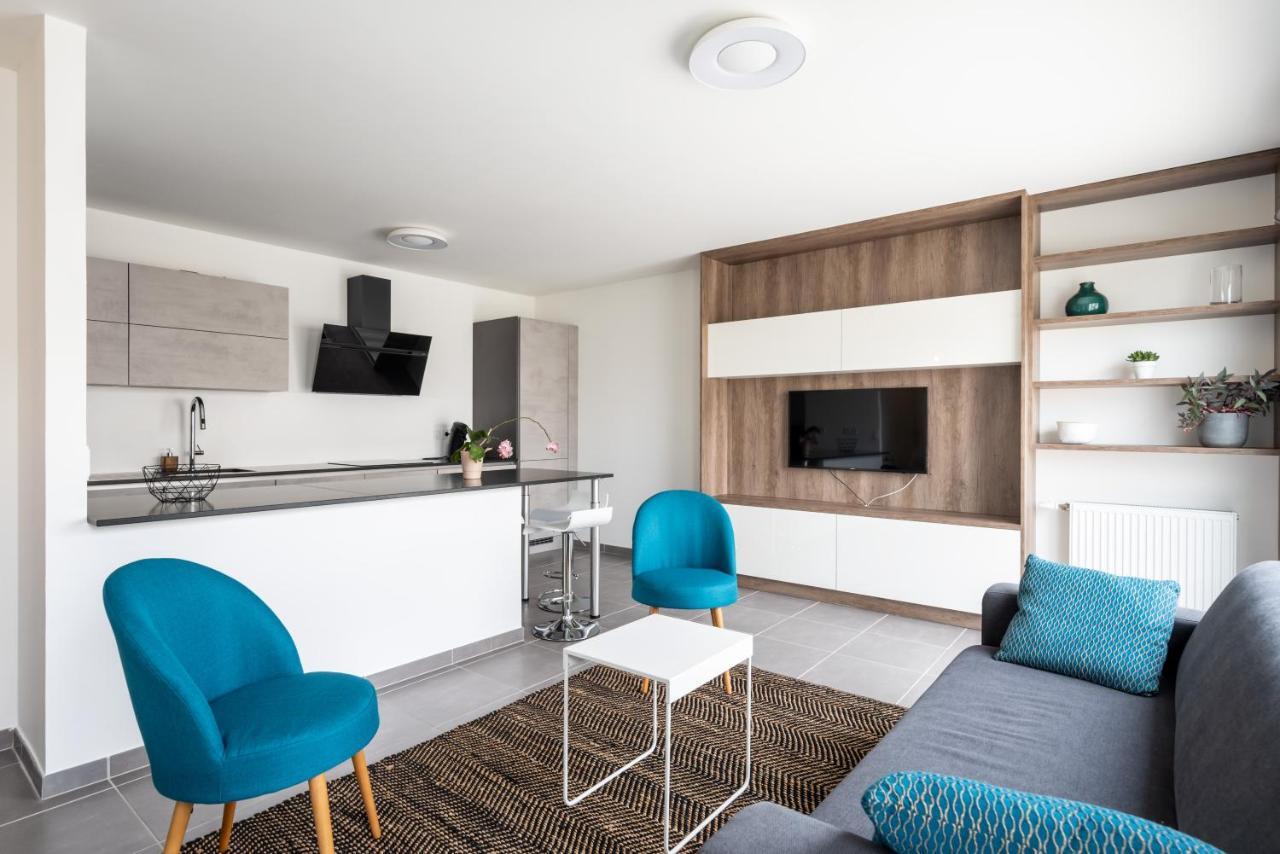 Appartement De Standing Avec Grande Terrasse Вильорбан Екстериор снимка